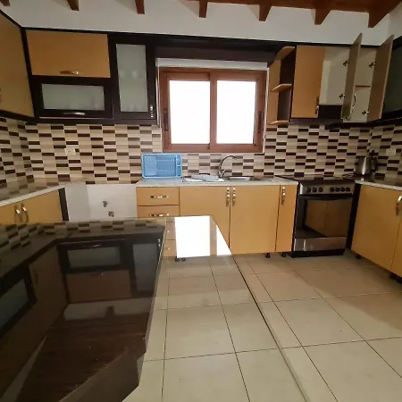 Kompleks Gjilani 3*